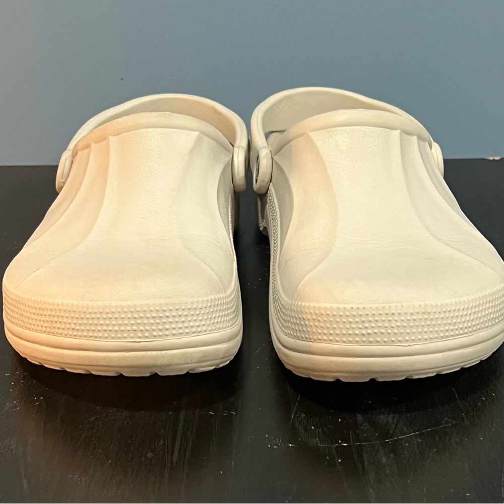Crocs Classic Comfort Clogs Tan Beige Slip On Adult Unisex Sizes Male 8 Women 10 - Picture 2 of 6